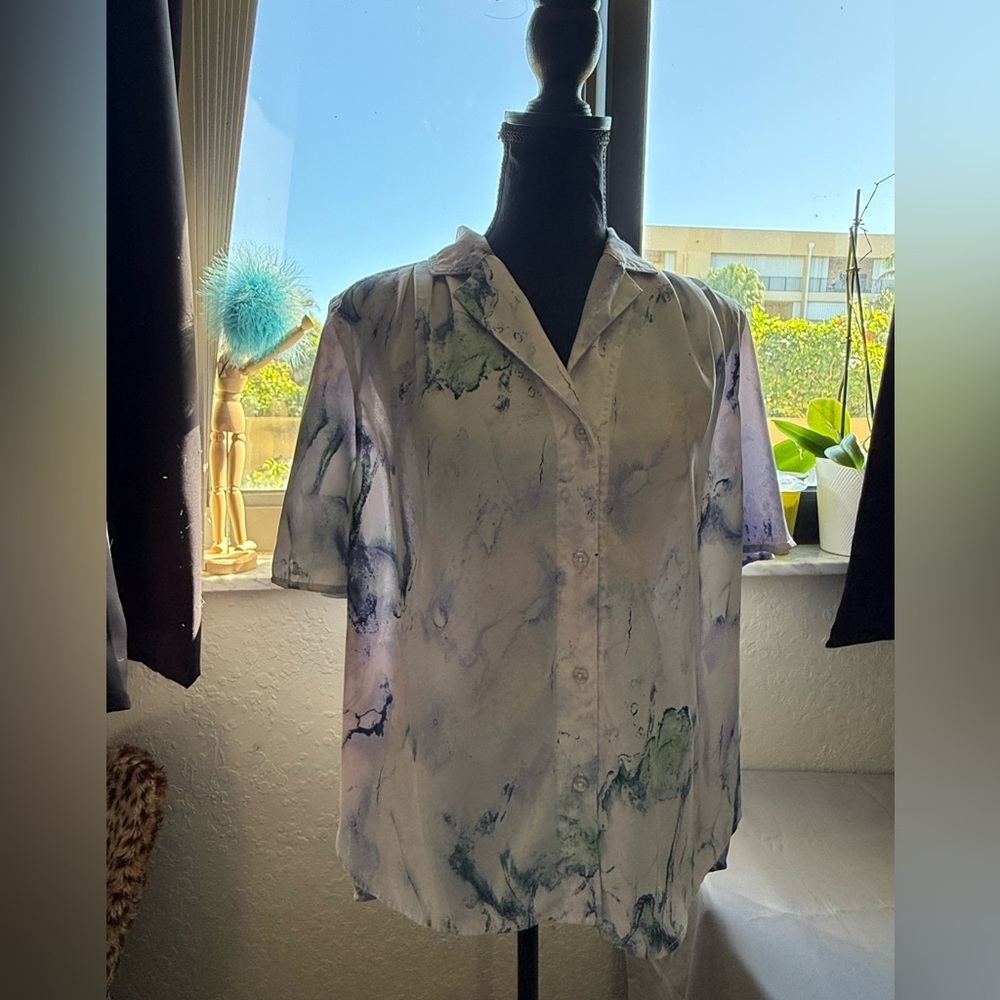 Zac & Rachel Watercolor Button-Up Blouse